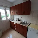 Totus Tuus 아파트