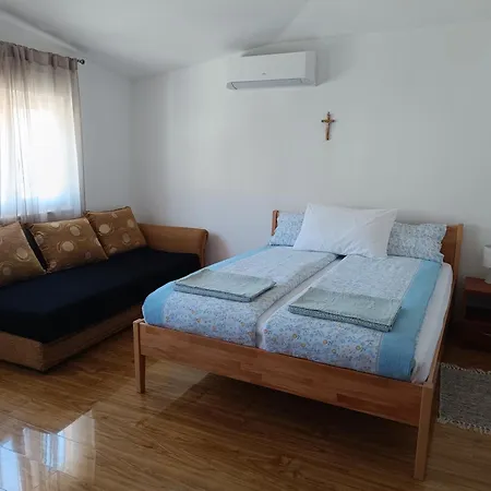 Apartment Totus Tuus *